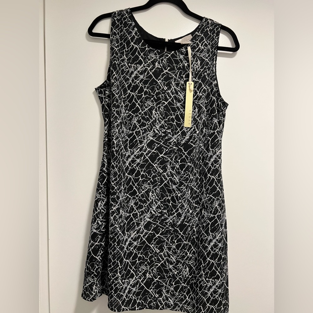 A beautiful lined dress, good for work, or a wedding.